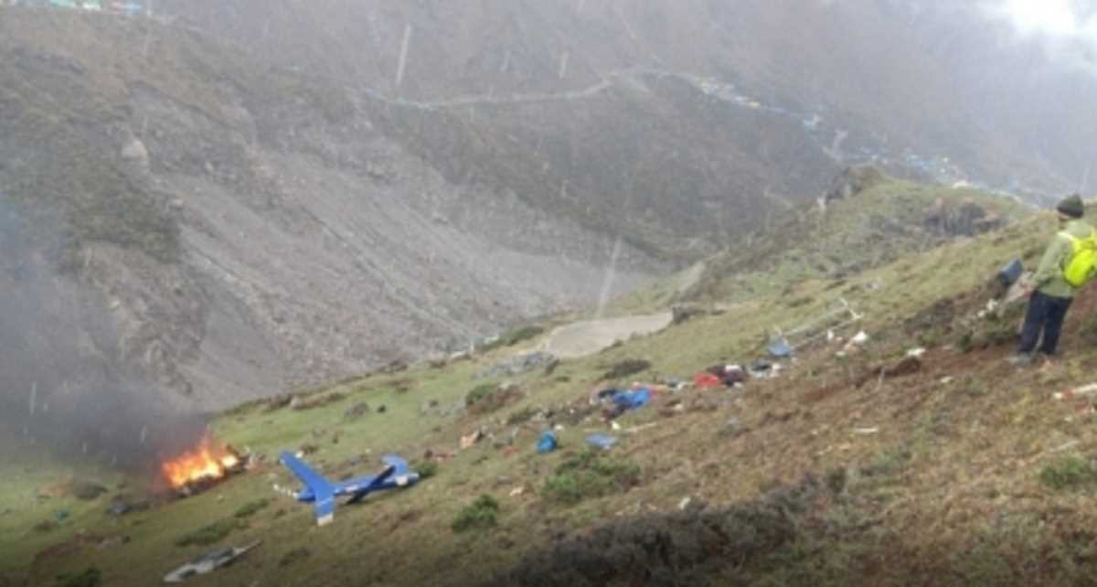 यात्रियों को केदारनाथ ले जा रहा हेलीकॉप्टर हुआ क्रैश, 6 की मौत