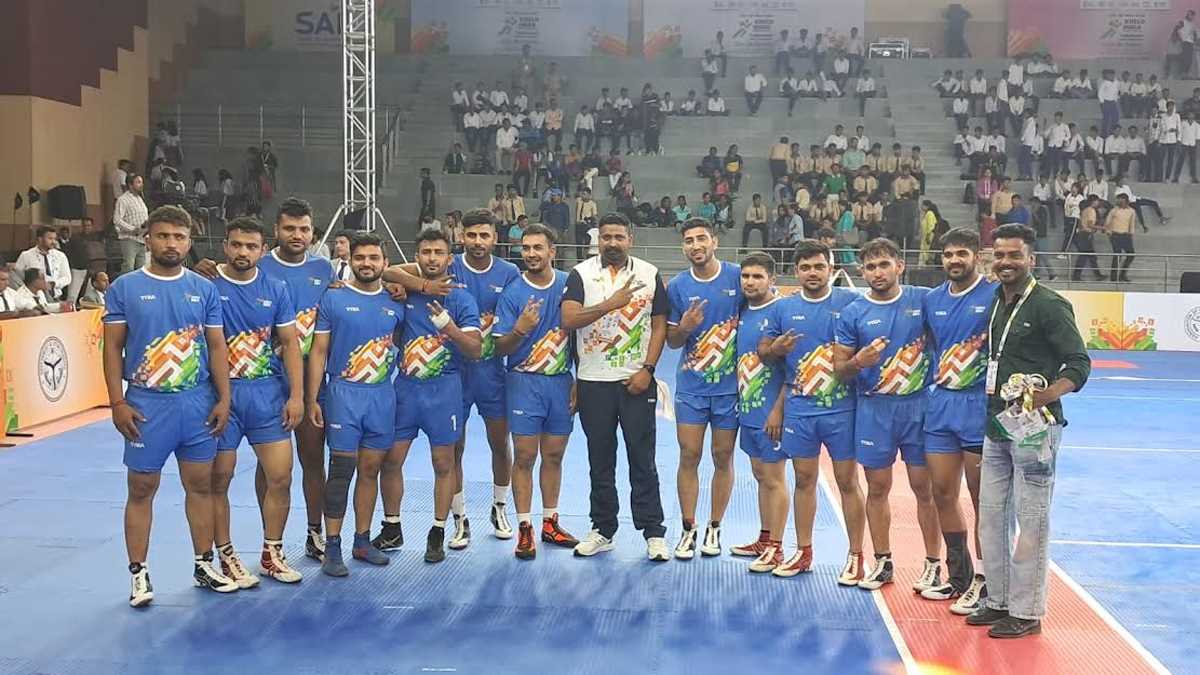 कबड्डी में खेले गए सेमीफाइनल मुकाबले, खिलाड़ियों ने लगाई पूरी ताकत