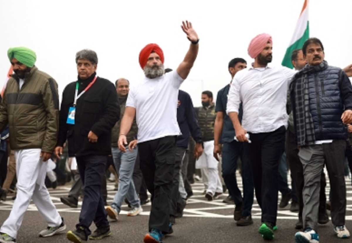 कांग्रेस से रिश्ते सुधारने में जुटे मनीष तिवारी,मनीष तिवारी पंजाब में राहुल की भारत जोड़ो यात्रा में शामिल हुए