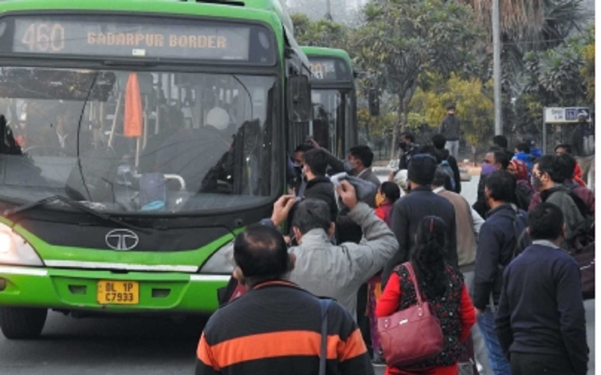 दिल्ली में 1397 जगहों पर बनेंगे हाईटेक और मॉडर्न बस क्यू शेल्टर