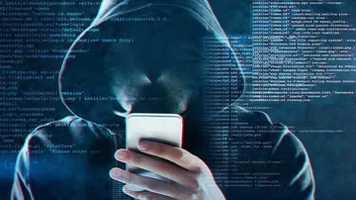 बीमा पॉलिसी के प्रीमियम के नाम पर ठगी का शिकार हुआ व्यक्ति