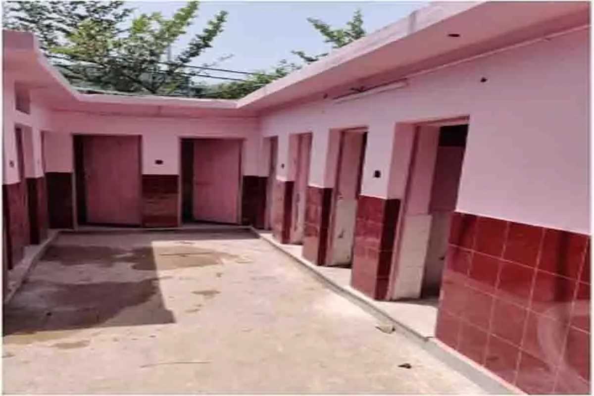 दिल्ली के बाजारों में महिलाओं के लिए पिंक टॉयलेट बनाने की योजना