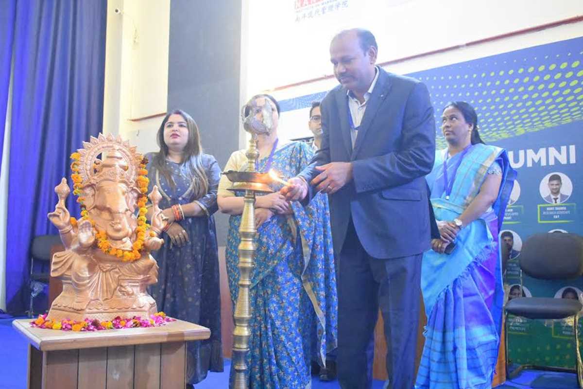 वार्षिक फेस्ट में आई बिजनेस संस्थान के विद्यार्थियों ने बढ़चढ़कर लिया हिस्सा