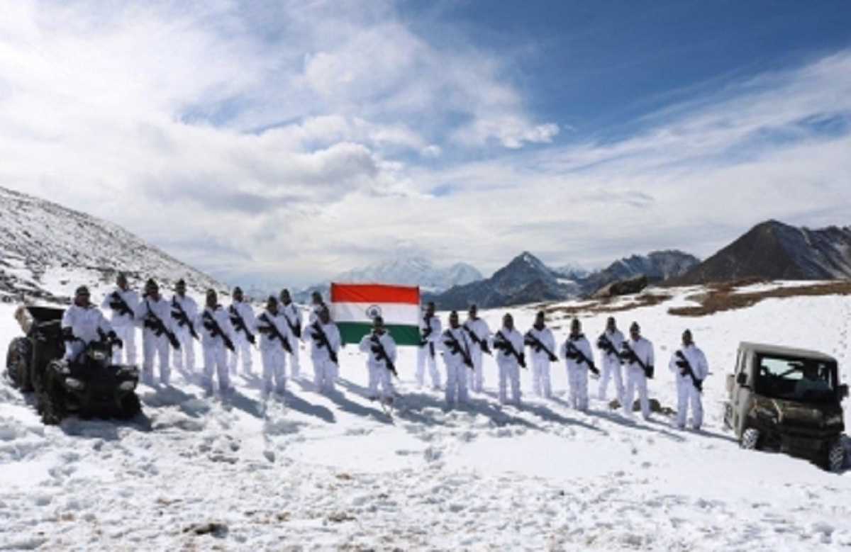 पीएम मोदी ने सेना दिवस पर दी शुभकामनाएं