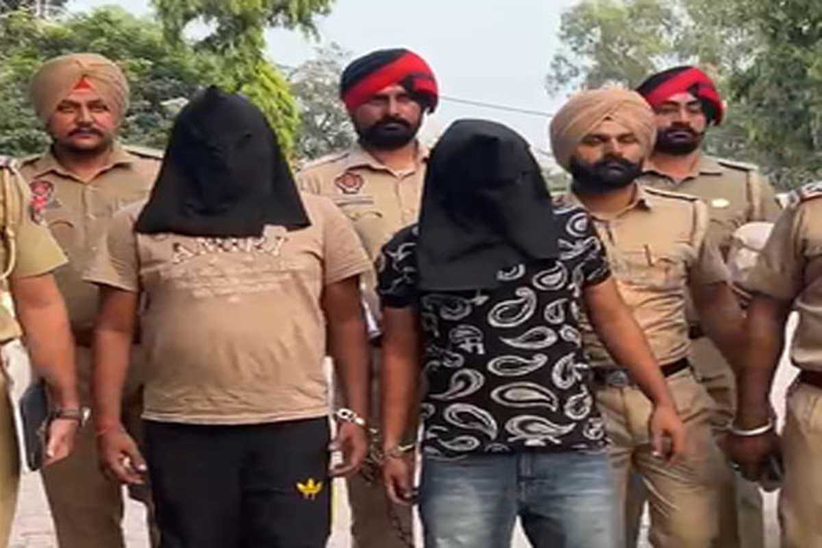 पंजाब : 100 ग्राम हेरोइन और पांच अवैध हथियार के साथ दो गिरफ्तार
