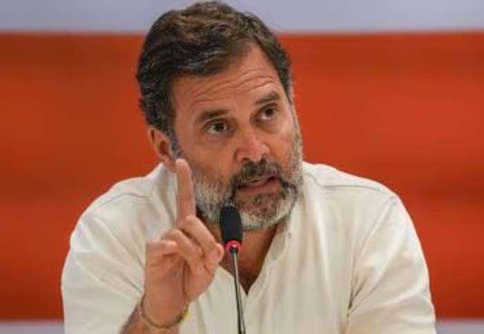 बाबा सिद्दीकी की हत्या पर बोले राहुल गांधी, महाराष्ट्र में कानून-व्यवस्था ध्वस्त