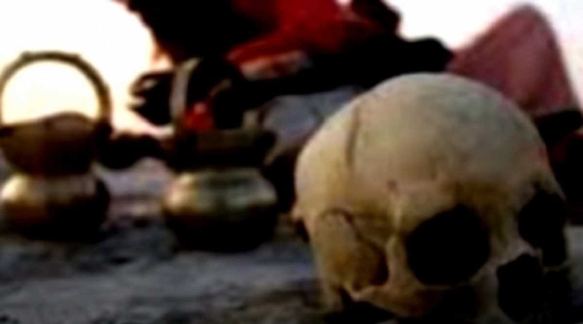 महिला को मानव हड्डियों का चूर्ण व राखयुक्त पानी पीने को किया मजबूर, महिला आयोग ने मांगी रिपोर्ट