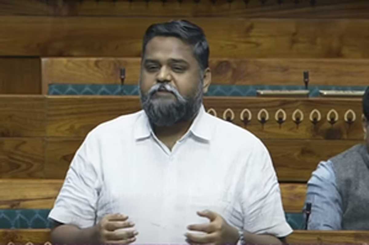 डीएमके सांसद ने हिंदी पट्टी राज्यों को बताया गौमूत्र राज्य, भाजपा बोली, सनातन का अपमान