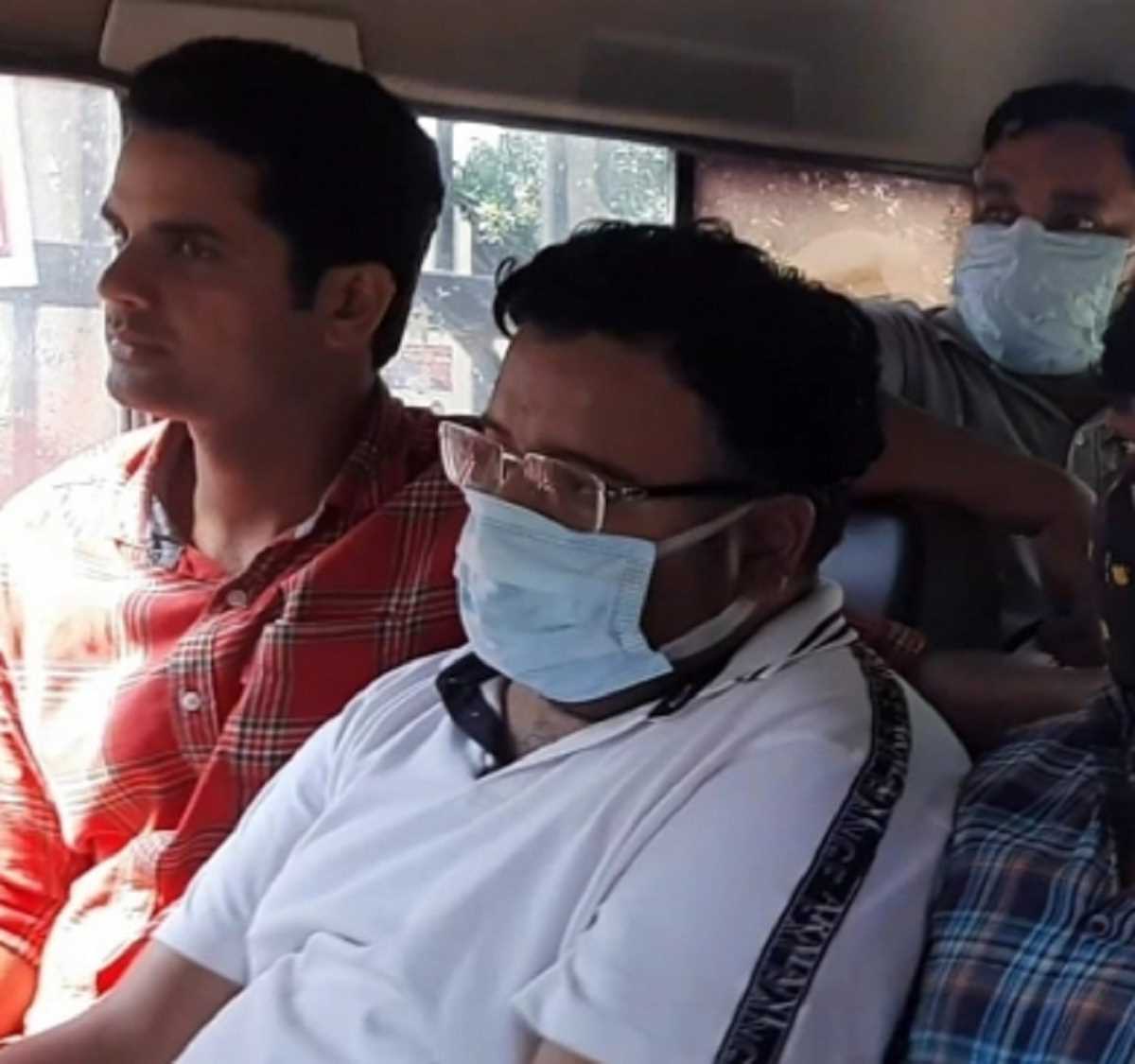 हत्या मामले में केंद्रीय मंत्री बरी: सुप्रीम कोर्ट का यूपी सरकार की अपील को ट्रांसफर करने से इनकार हत्या मामले में केंद्रीय मंत्री बरी: सुप्रीम कोर्ट का यूपी सरकार की अपील को ट्रांसफर करने से इनकार