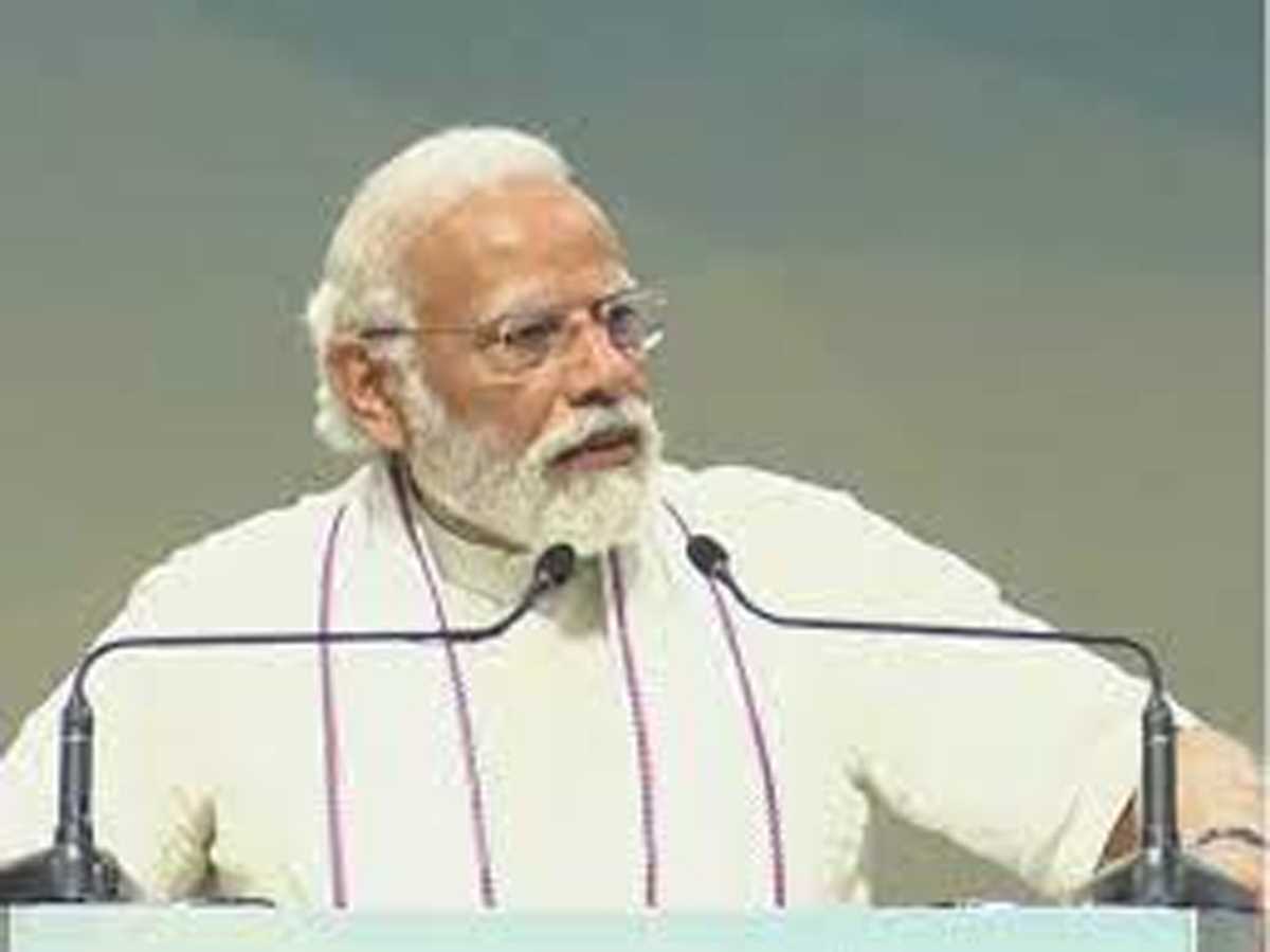 मोदी ने नौ सालों गुजरात को दी अनेक विकास कार्यों की सौगात