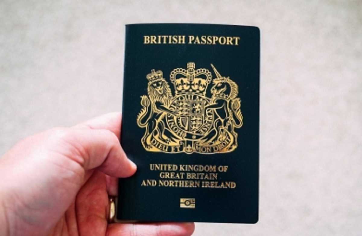 Britain: फरवरी से ब्रिटेन के पासपोर्ट होंगे महंगे