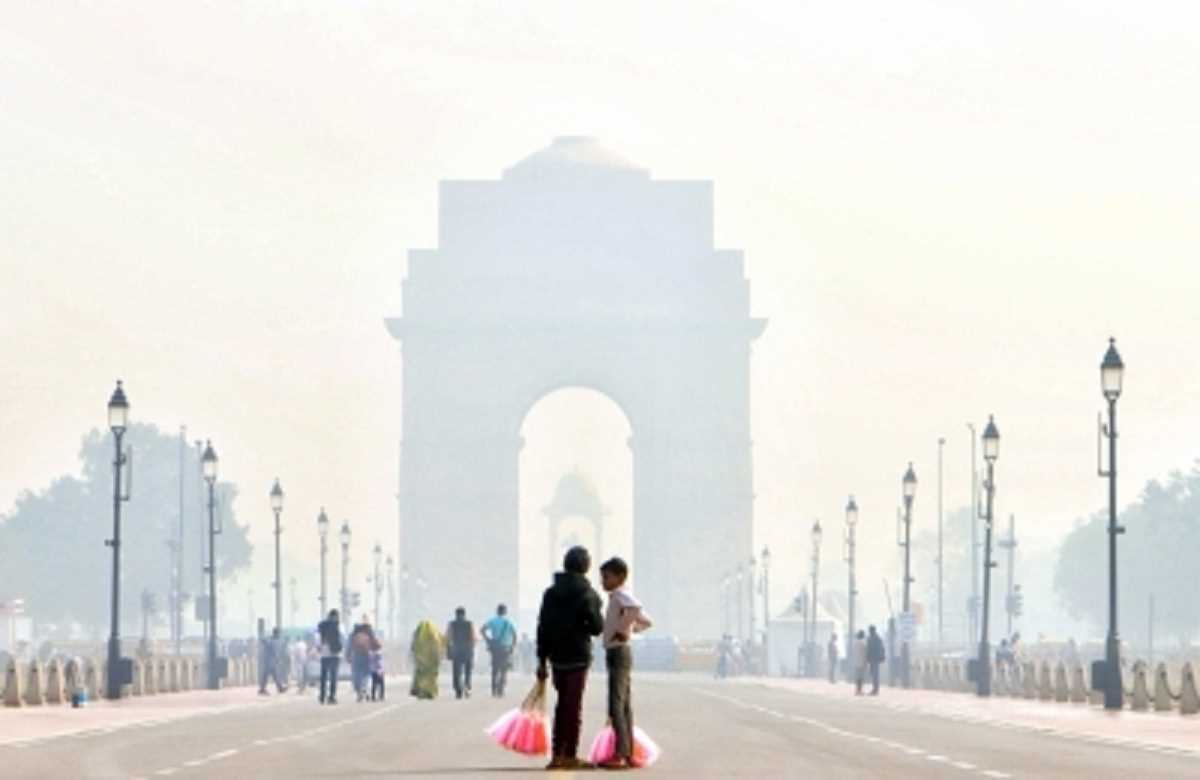 Air Pollution: ठंड बढ़ते ही दिखने लगी धुंध, लगातार पांचवे दिन बेहद खराब रही दिल्ली की हवा