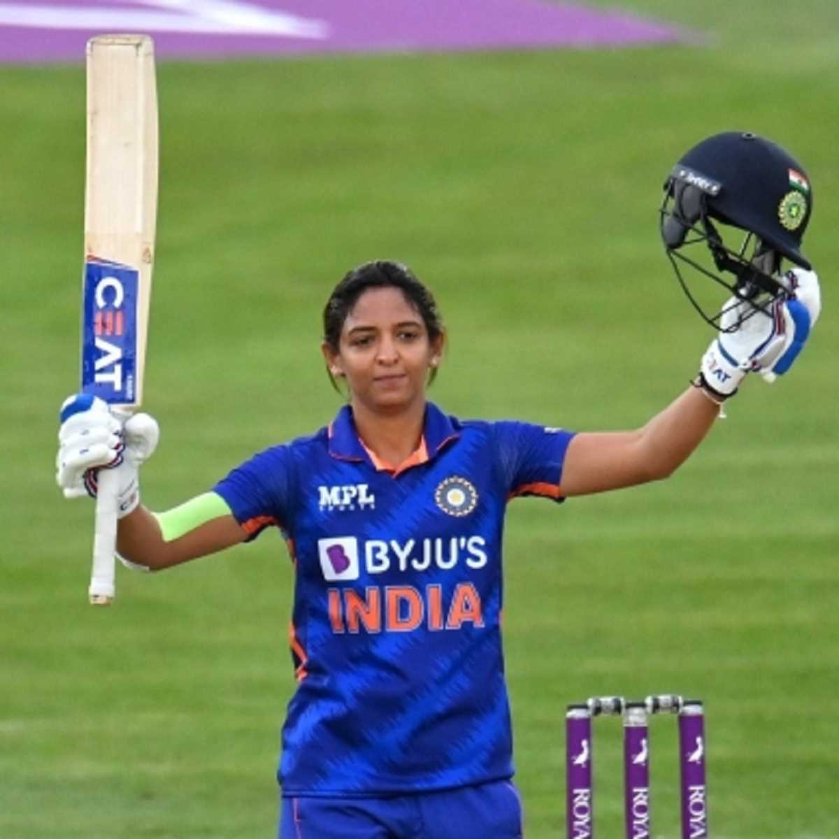 आईसीसी प्लेयर ऑफ द मंथ पुरस्कार पाने वाली भारत की पहली महिला खिलाड़ी बनीं हरमनप्रीत कौर आईसीसी प्लेयर ऑफ द मंथ पुरस्कार पाने वाली भारत की पहली महिला खिलाड़ी बनीं हरमनप्रीत कौर