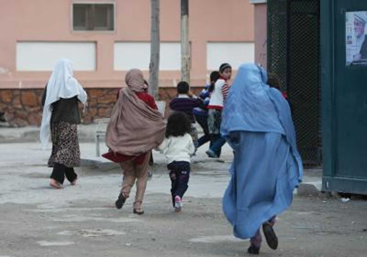 तालिबान ने अफगानिस्तान में ब्यूटी सैलून बंद करने का आदेश दिया