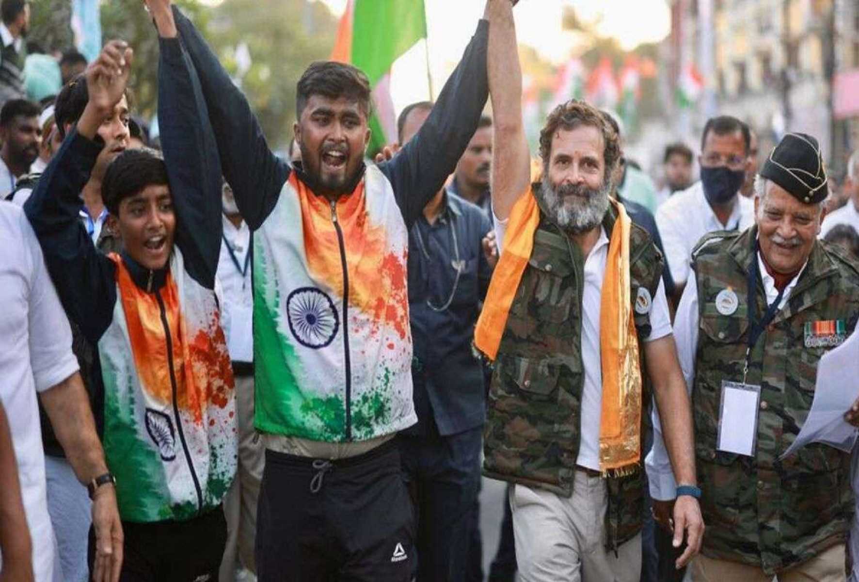 हाथ से हाथ जोड़ो कार्यक्रम का शुभारंभ कार्यक्रम ऐतिहासिक एवं अभूतपूर्व रूप से सफल रहा: राजेश ठाकुर