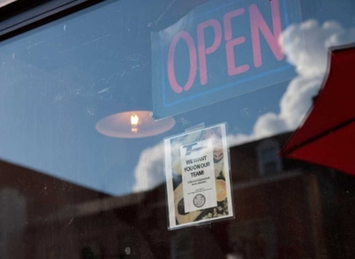 अमेरिका में मार्च में 2 लाख 36 हजार नई नौकरियों का सृजन अमेरिका में मार्च में 2 लाख 36 हजार नई नौकरियों का सृजन