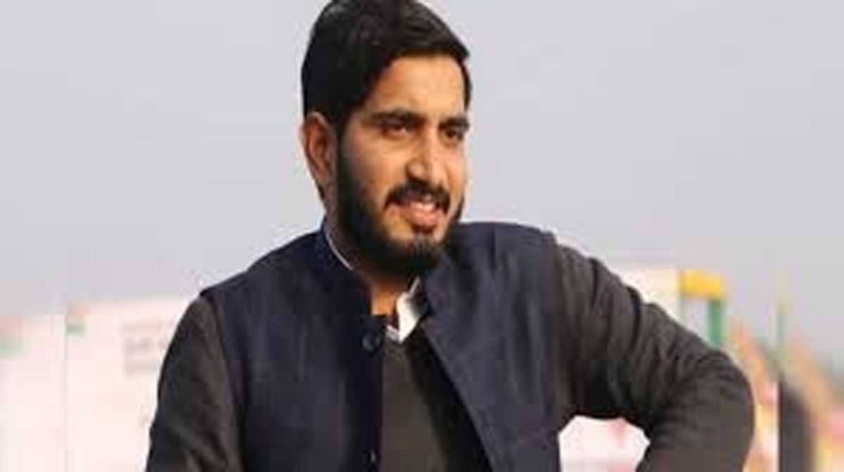 सपा ने फिर बदला बदायूं और सुल्तनापुर का टिकट, शिवपाल के बेटे को बनाया उम्मीदवार