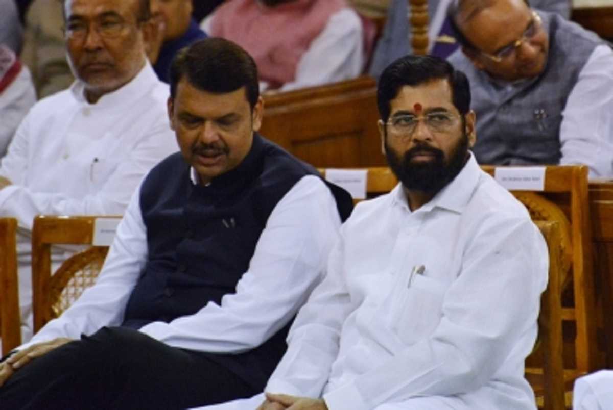 शिंदे-फडणवीस सरकार ने शिवसेना यूबीटी नेताओं के खिलाफ दर्ज किए कई मामले