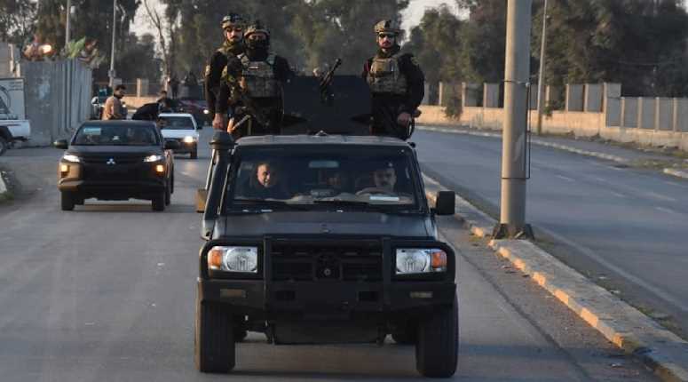 आईएस के 42 आतंकवादियों को इराकी सेना ने मार गिराया आईएस के 42 आतंकवादियों को इराकी सेना ने मार गिराया