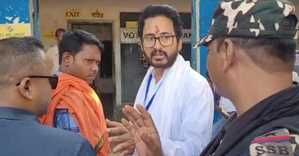 हिंसा के बीच पश्चिम बंगाल में भारी मतदान, झाड़ग्राम में भाजपा प्रत्याशी पर हमला