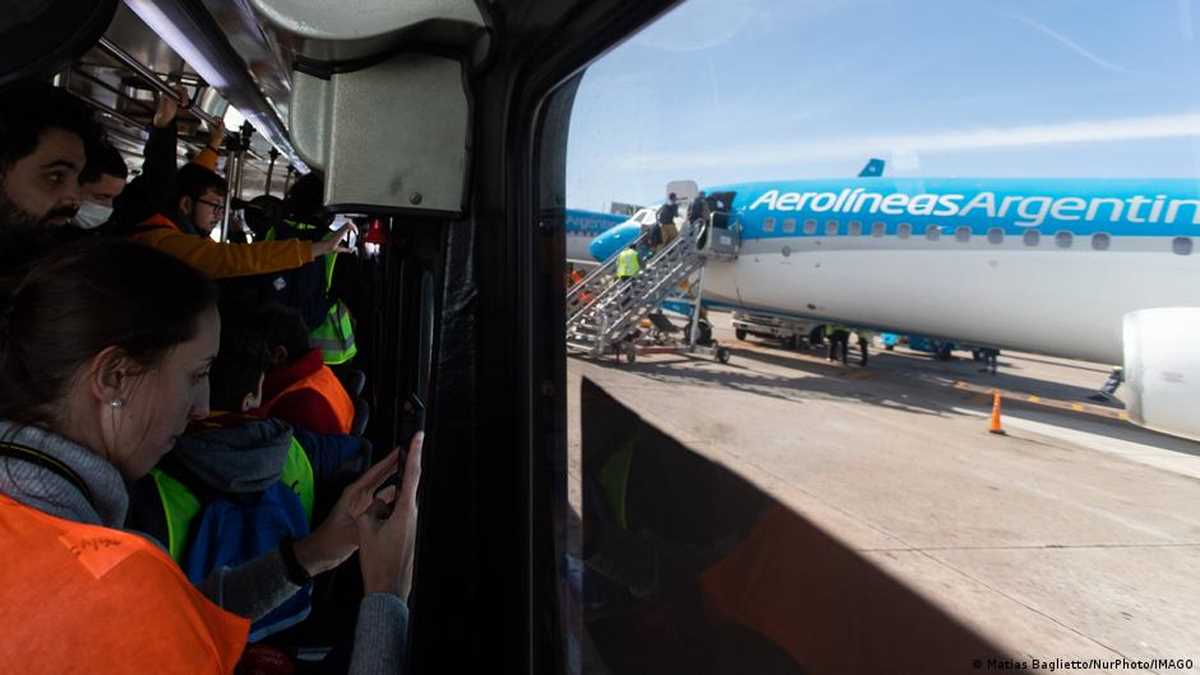 बच्चा पैदा करने अर्जेंटीना पहुंची हजारों रूसी महिलाएं