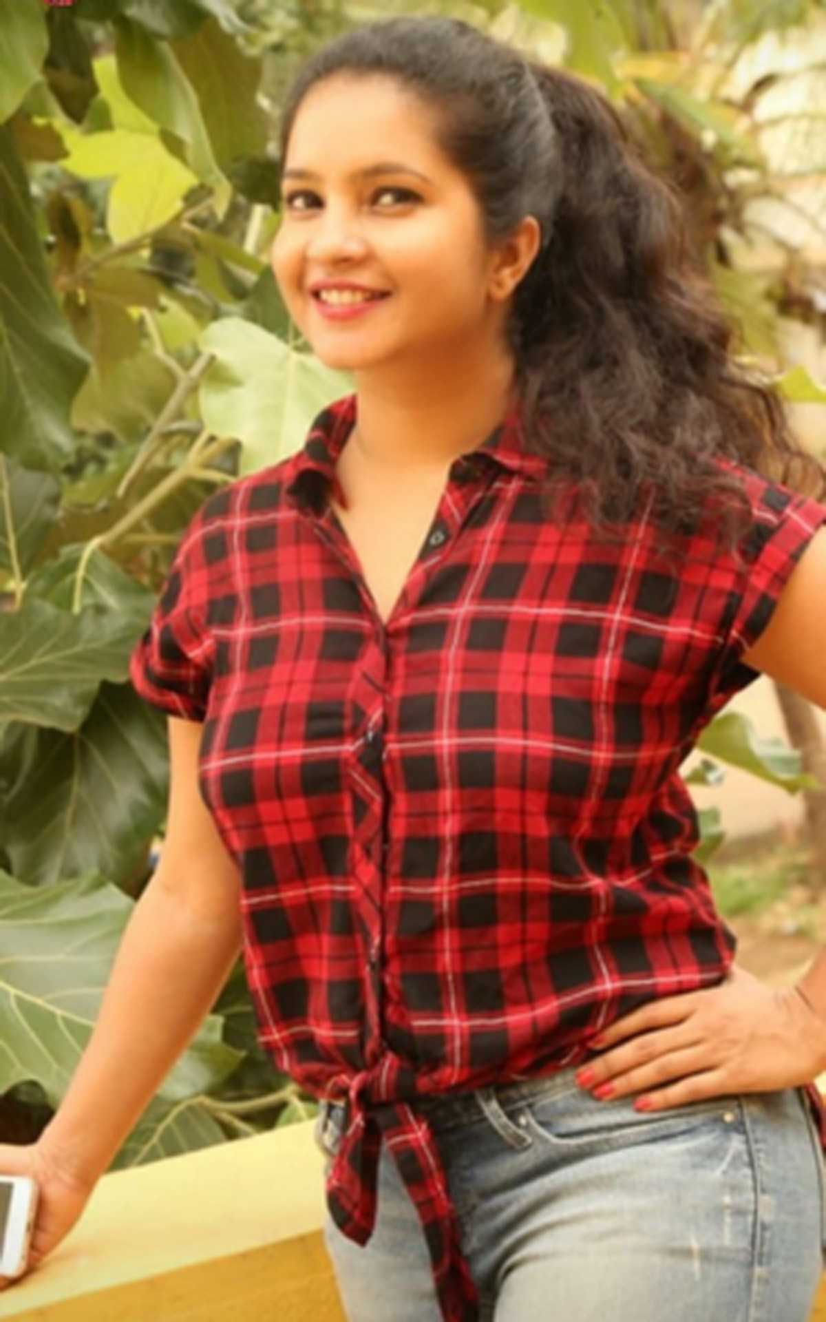 कर्नाटक में बदमाशों ने फिल्म के सेट पर घुसकर हीरोइन से की बदसलूकी