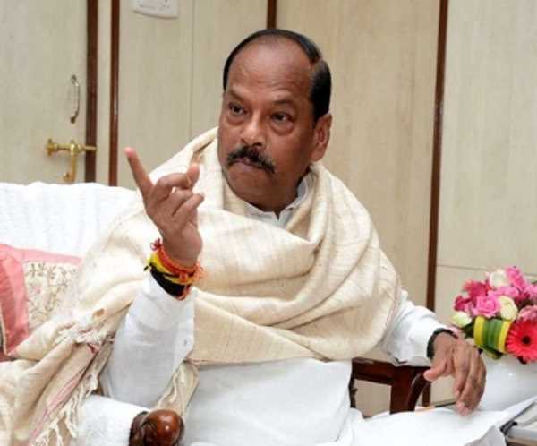 झारखंड में भ्रष्टाचार और घोटालों पर झामुमो-भाजपा में छिड़ी जुबानी जंग, सीएम हेमंत और पूर्व सीएम रघुवर हुए आमने-सामने