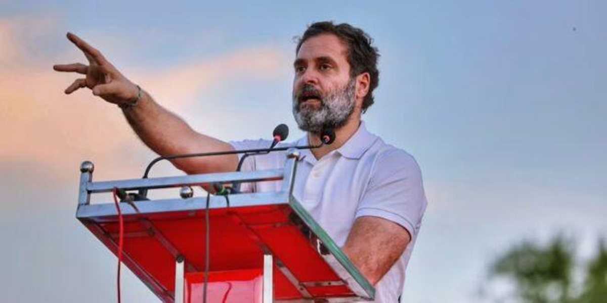 राहुल ने कर्नाटक में महिलाओं से बसों में मुफ्त यात्रा का वादा किया