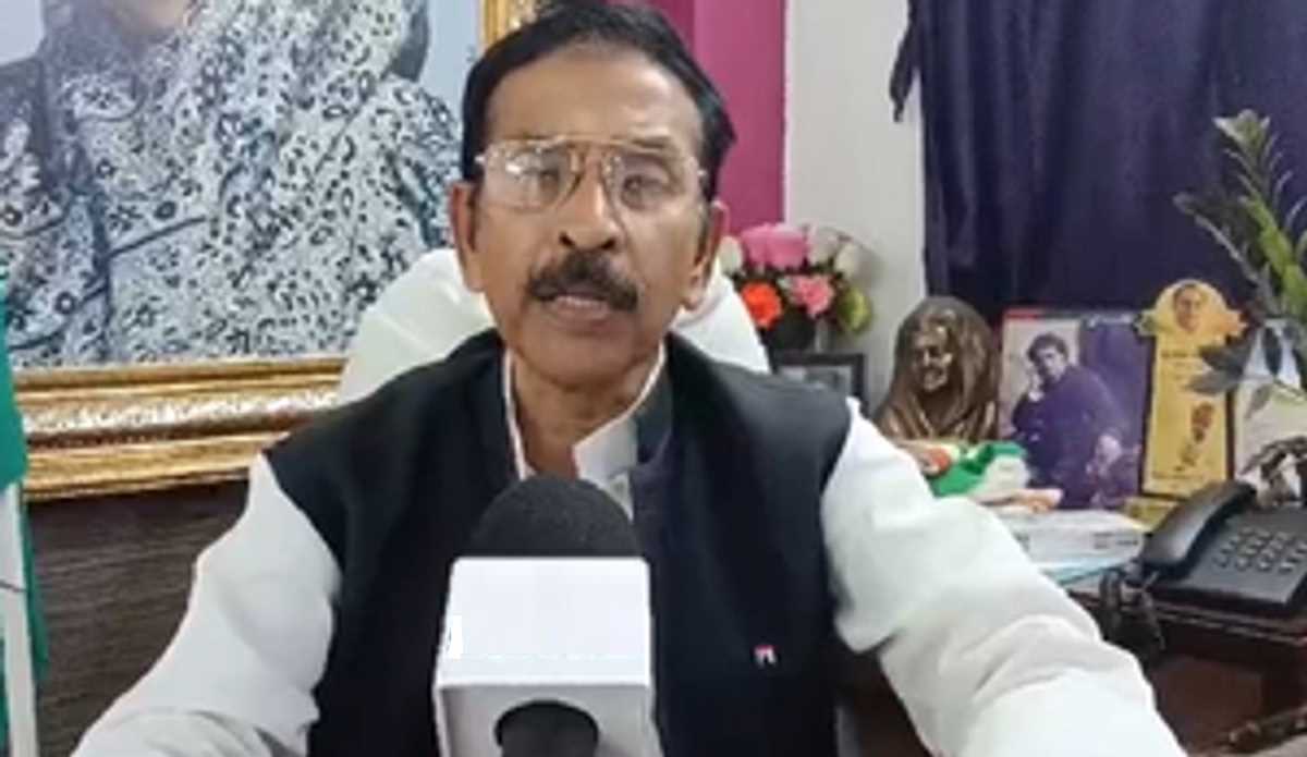 बंगाल विधानसभा हंगामा : सुवेंदु समेत चार भाजपा विधायक सस्पेंड, कांग्रेस ने कहा- सरस्वती पूजा पर न हो राजनीति