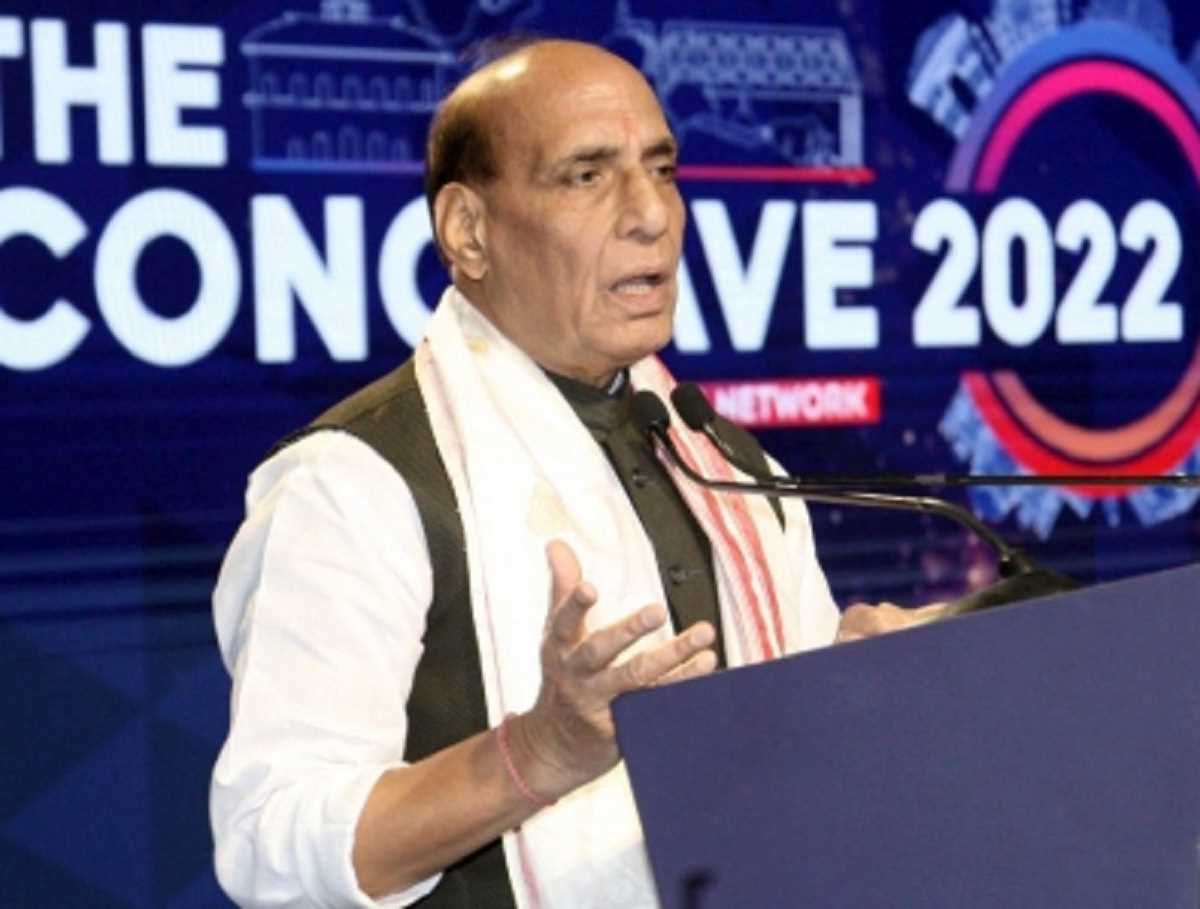 भारत को शक्तिशाली राष्ट्र बनाने के केंद्र में हैं आत्मनिर्भरता, सुरक्षित सीमाएं : राजनाथ भारत को शक्तिशाली राष्ट्र बनाने के केंद्र में हैं आत्मनिर्भरता, सुरक्षित सीमाएं : राजनाथ