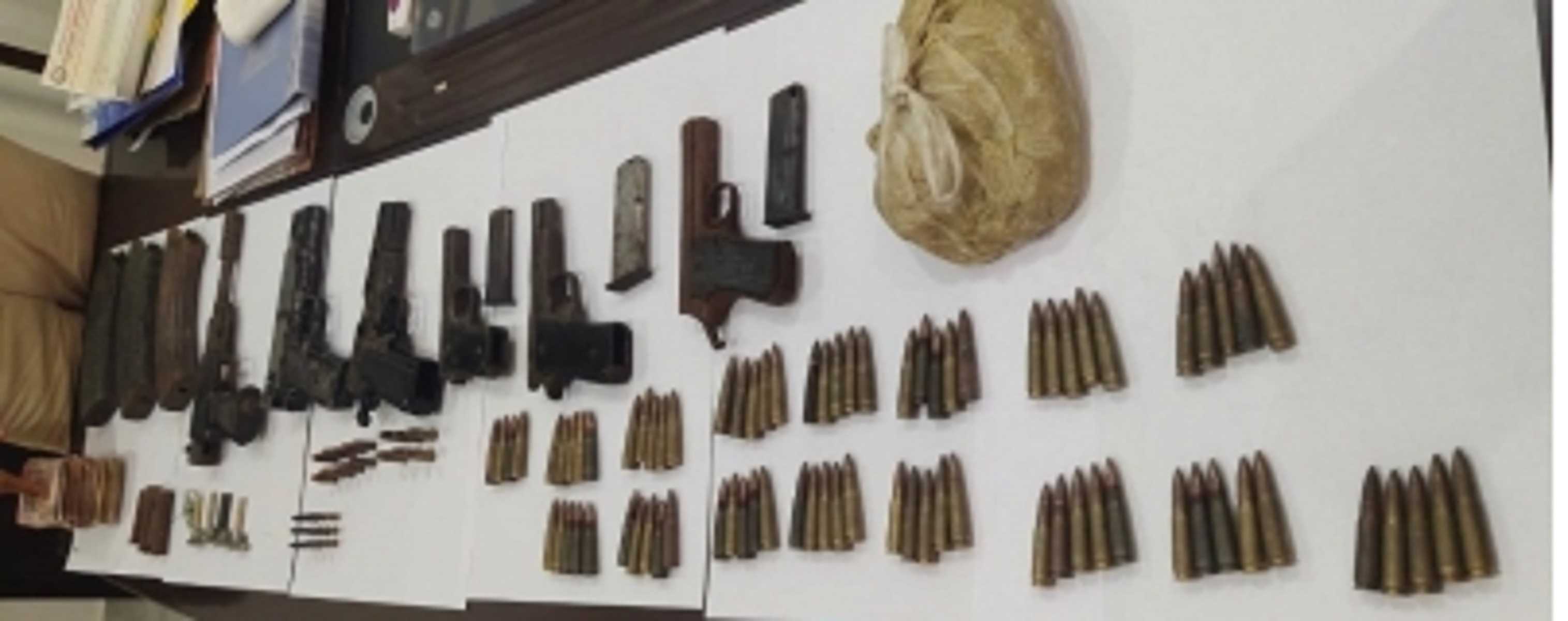 सीआरपीएफ ने असम में भारी मात्रा में हथियार व विस्फोटक किए बरामद