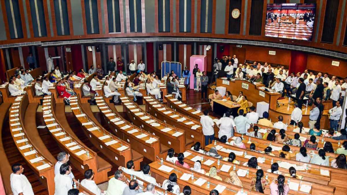 एमसीडी स्टैंडिंग कमेटी के 18वें सदस्य का चुनाव आज एमसीडी स्टैंडिंग कमेटी के 18वें सदस्य का चुनाव आज