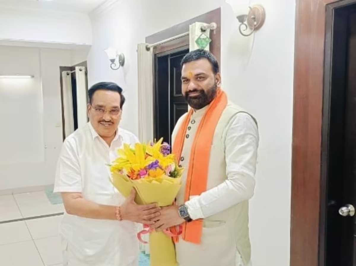 सम्राट चौधरी ने केंद्रीय जलशक्ति मंत्री सीआर पाटिल से की मुलाकात