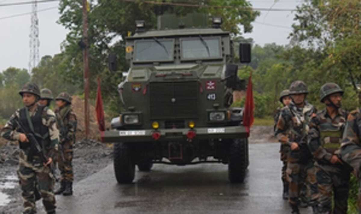 मणिपुर में कुकी उग्रवादियों ने चार ग्रामीणों की हत्या की