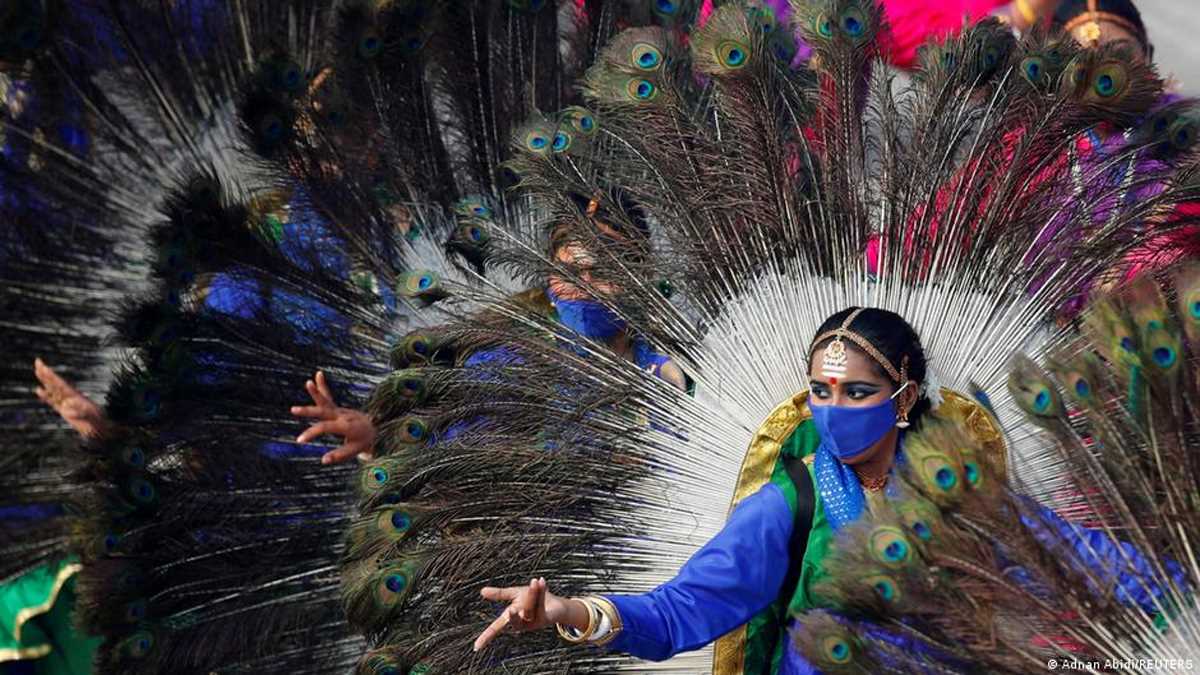 हर साल झांकी को लेकर क्यों होती है राजनीति