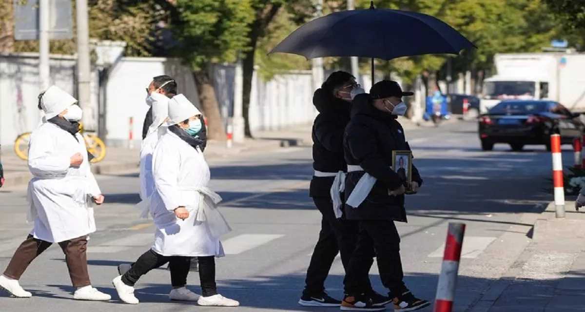 कोविड में बढ़ोतरी के बीच चीन के श्मशान घाटों पर भीड़ सैटेलाइट इमेजेज में कैद