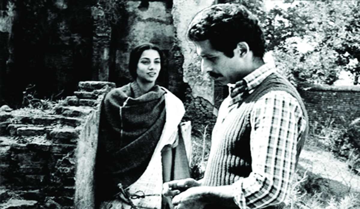 फिल्म खंडहर : मृणाल सेन (1984)