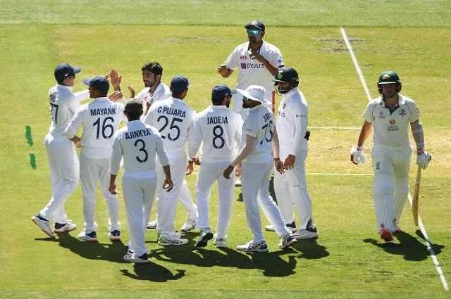 INDvsAUS: मेलबर्न टेस्ट में 195 रनों पर सिमटी AUS की पहली पारी