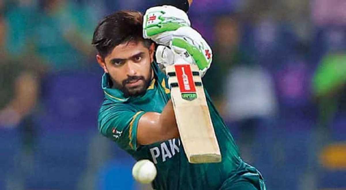 टी20 रैंकिंग : बाबर को पछाड़ कर नंबर वन बल्लेबाज बने रिजवान, चौथे स्थान पर खिसके सूर्यकुमार