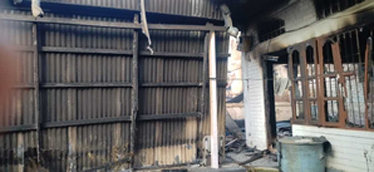 कड़ी सुरक्षा वाले इंफाल इलाके में रहस्यमयी आग लगने से साजिश की आशंकाएं तेज