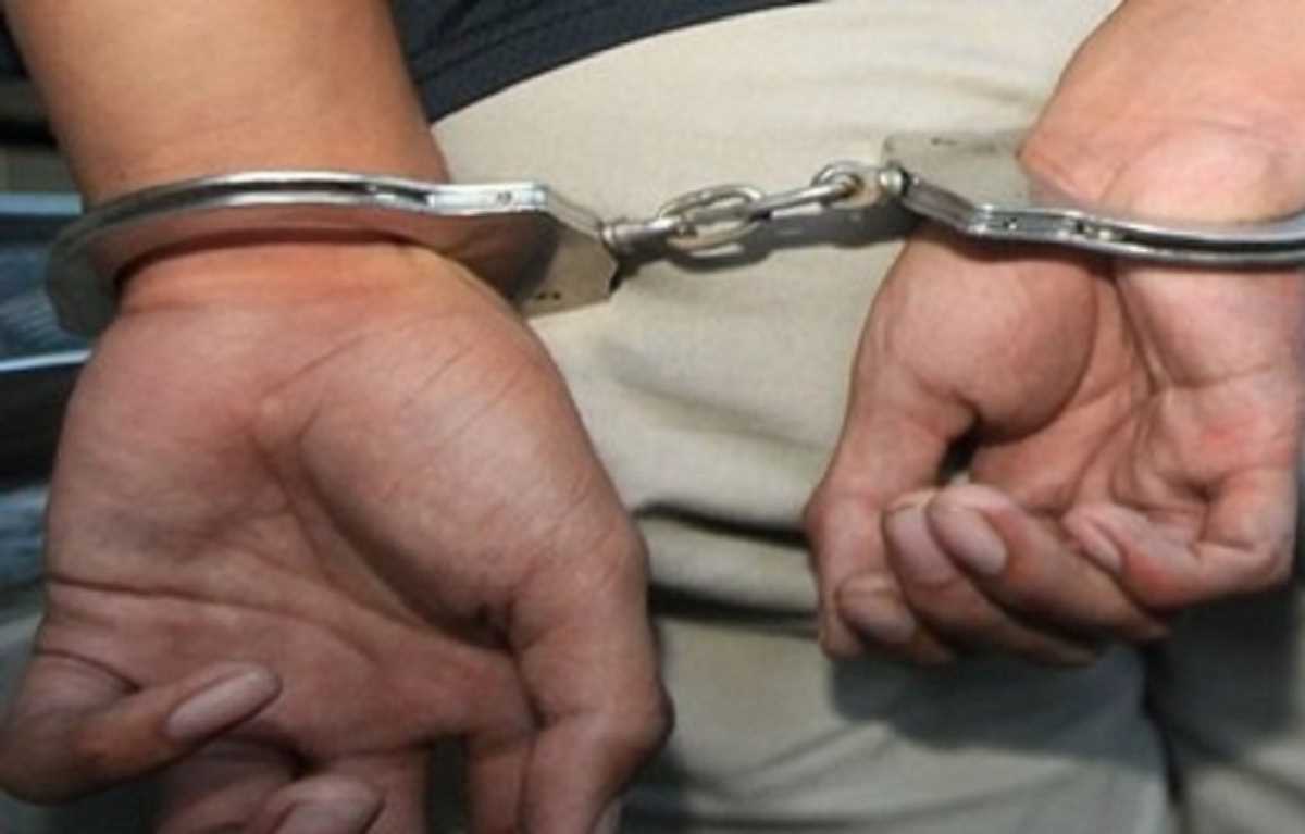 तमिलनाडु : मेडक में चोरी के आरोप में तीन ईरानी नागरिक गिरफ्तार तमिलनाडु : मेडक में चोरी के आरोप में तीन ईरानी नागरिक गिरफ्तार