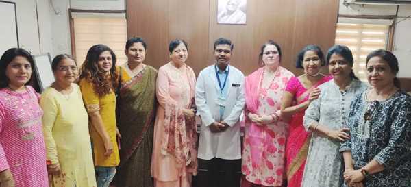 महिला चेम्बर द्वारा डॉ. भीमराव आम्बेडकर अस्पताल रायपुर में रोगियों के लिए 11 बेड दान कर सहयोग प्रदान किया गया