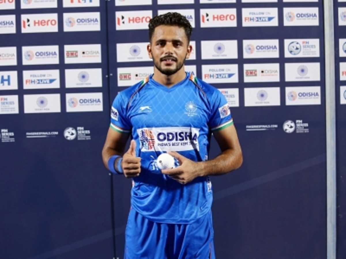 एशियन गेम्स में भारतीय दल के संयुक्त ध्वजवाहक बने हरमनप्रीत