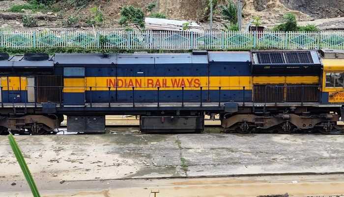 भंग की जा रही है भारतीय रेल की अपनी सेना