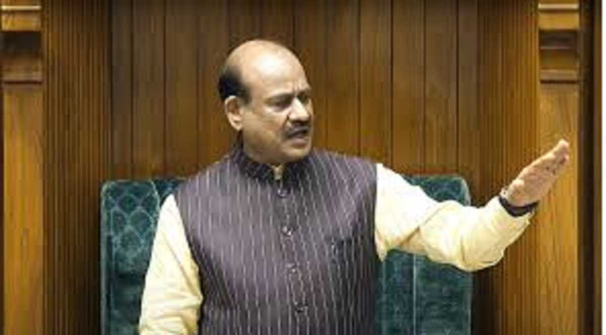 ये सदन की परंपरा के खिलाफ, आप नेता प्रतिपक्ष हो, वेल में आने के लिए निर्देश देते हैं : ओम बिरला ये सदन की परंपरा के खिलाफ, आप नेता प्रतिपक्ष हो, वेल में आने के लिए निर्देश देते हैं : ओम बिरला