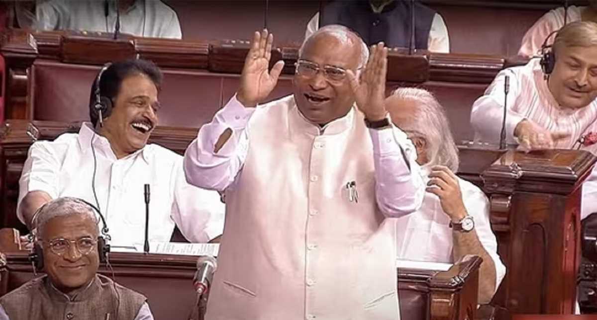 सरकार की कथनी और करनी में जमीन-आसमान का अंतर : मल्लिकार्जुन खड़गे सरकार की कथनी और करनी में जमीन-आसमान का अंतर : मल्लिकार्जुन खड़गे