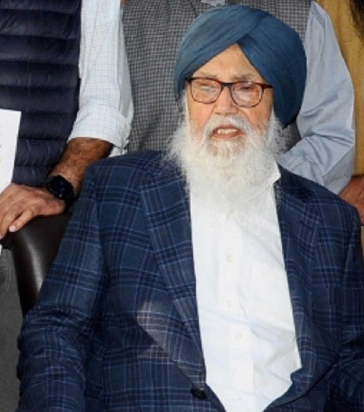 2015 पुलिस फायरिंग मामले में प्रकाश सिंह बादल से पंजाब एसआईटी ने की पूछताछ