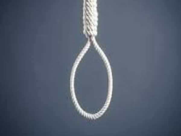 पुलिस चर्टर में ईओडब्लू के कांस्टेबल ने लगाई फांसी, कमरे में पंखे से लटक रहा था शव