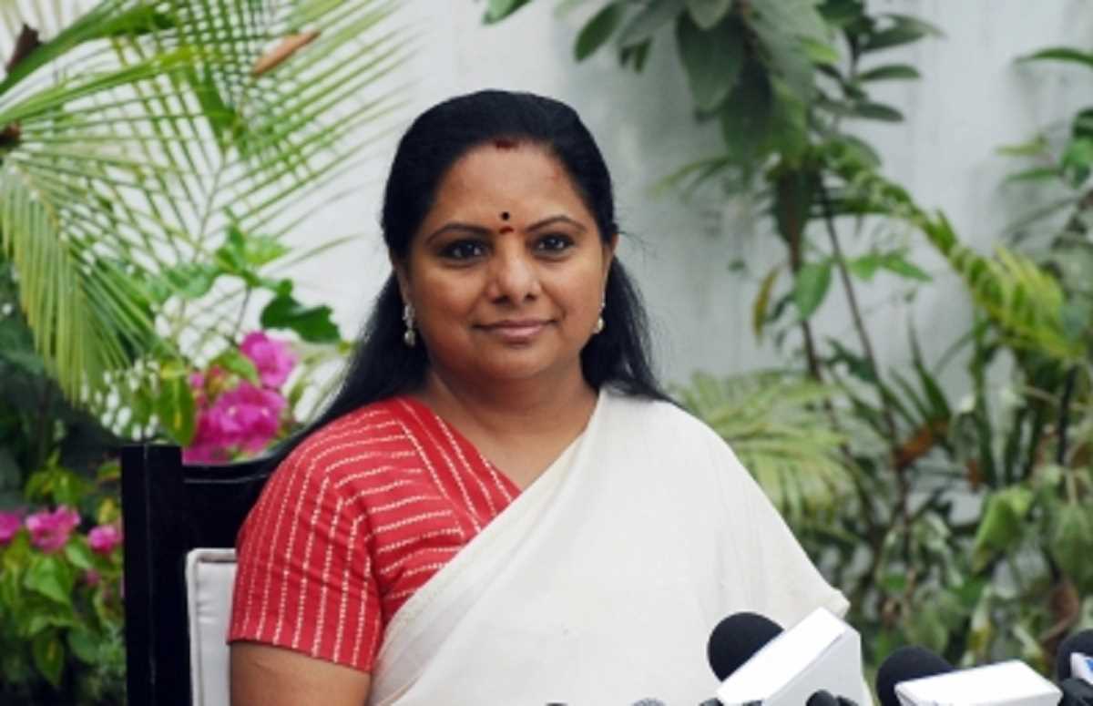 कविता की जंतर मंतर पर भूख हड़ताल में कई राजनीतिक दलों के प्रतिनिधि शामिल