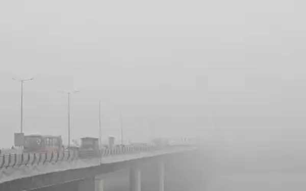अगले 4-5 दिन घने कोहरे के साथ रहेगी बेहद सर्द